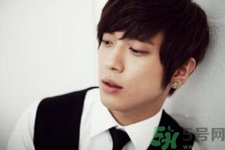 男生打幾個耳洞好看？男生打幾個耳洞比較好？