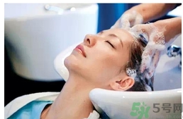 冬天幾天洗一次頭最好？冬天洗頭用多少度的水？