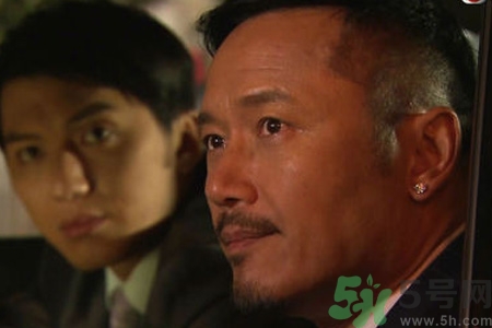 秋天打耳洞好嗎？什么季節(jié)打耳洞最好？