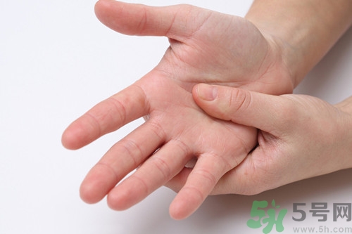 凍瘡手指粗怎么變細(xì)?凍瘡手指變粗怎么辦 凍瘡手指粗怎么變細(xì)?凍瘡手指變粗怎么辦