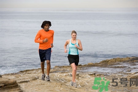 冬天怎么練馬甲線(xiàn)？冬天練馬甲線(xiàn)有用嗎？