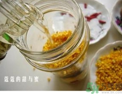 桂花酒可以加蜂蜜嗎？桂花酒可以和蜂蜜一起吃嗎？