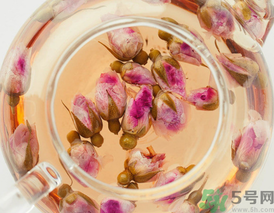 桂花茶和玫瑰花能一塊泡水喝嗎？桂花和玫瑰花一起喝有什么功效？