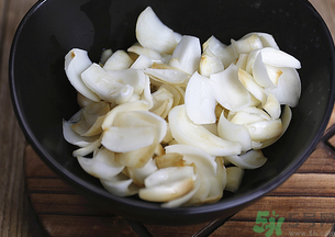 新鮮百合有苦味能吃嗎？鮮百合怎么去苦味？