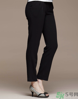 黑色褲子粘毛怎么辦？黑色褲子為什么會粘毛？