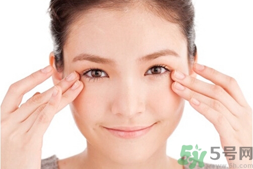 橄欖油可以當(dāng)眼霜用嗎?橄欖油當(dāng)眼霜好嗎? 橄欖油可以當(dāng)眼霜用嗎?橄欖油當(dāng)眼霜好嗎?