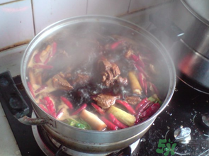 鹵牛肉可以用高壓鍋嗎？鹵牛肉用高壓鍋壓多久？