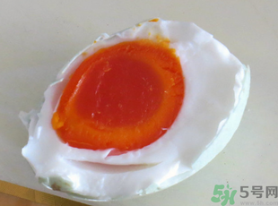 煮熟的咸鴨蛋能冷凍嗎？煮熟的咸鴨蛋放在冰箱能放多久？