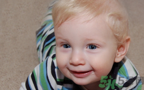 寶寶咳嗽不能吃哪些食物?寶寶咳嗽不能吃什么水果 寶寶咳嗽不能吃哪些食物?寶寶咳嗽不能吃什么水果