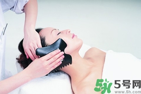 面部刮痧多久一次最好？面部刮痧能天天做嗎？