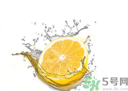 檸檬切開后如何保存?檸檬切開后放冰箱能放多久 檸檬切開后如何保存?檸檬切開后放冰箱能放多久