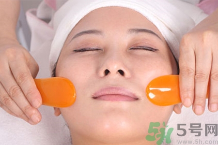 面部刮痧能瘦臉嗎？面部刮痧瘦臉多久有效果？