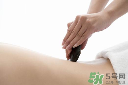 背部刮痧能祛痘嗎？背部刮痧需要注意什么？