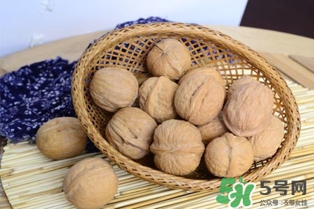 經(jīng)常吃核桃記憶力會(huì)提高嗎？長(zhǎng)期吃核桃有什么好處？