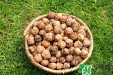 核桃一天什么時候吃最好？吃核桃有啥講究嗎？