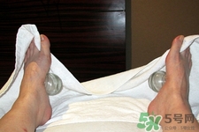 腳底拔罐對(duì)身體好嗎？腳底拔罐的好處與壞處