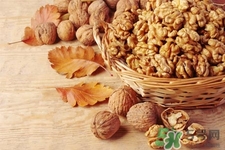 晚上吃核桃會胖嗎？核桃吃多了會變胖嗎？