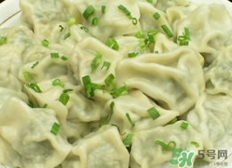 速凍餃子可以蒸著吃嗎？速凍餃子蒸多久才熟？