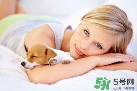 女生睡覺打呼嚕怎么辦？女生睡覺打呼嚕怎么治療？