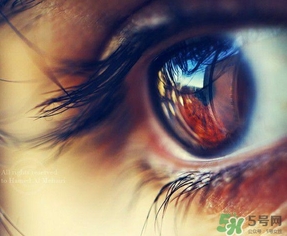 眼睛前面有黑影是怎么回事？眼睛前面有黑影是什么病？