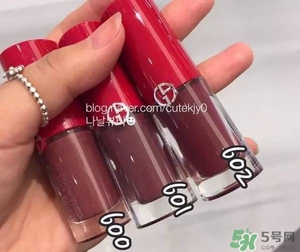 阿瑪尼小胖丁唇釉哪個(gè)色最火？阿瑪尼小胖丁唇釉保留了紅管的哪個(gè)色？
