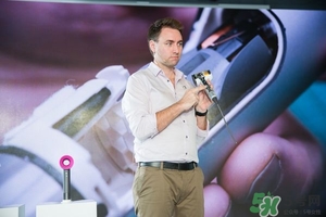 dyson吹風(fēng)機怎么用？戴森吹風(fēng)機使用方法