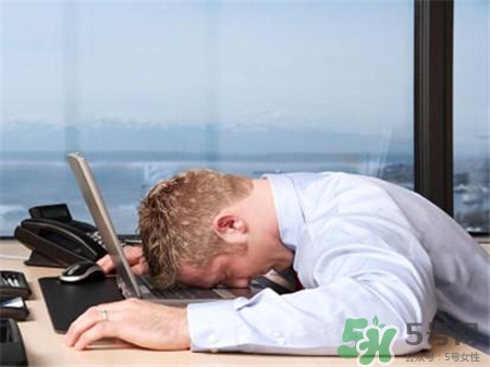 為什么下雨天想睡覺(jué)?上班想睡覺(jué)怎么辦? 為什么下雨天想睡覺(jué)?上班想睡覺(jué)怎么辦?