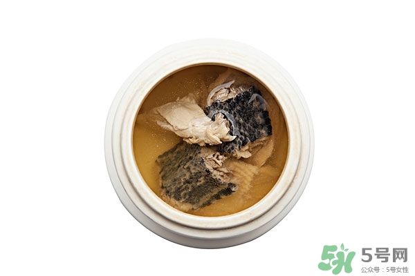 拉肚子能吃蛇肉嗎?拉肚子吃蛇肉好嗎 拉肚子能吃蛇肉嗎?拉肚子吃蛇肉好嗎