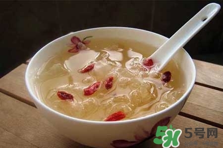 銀耳紅棗湯能天天吃嗎？銀耳紅棗湯每天吃有什么好處？