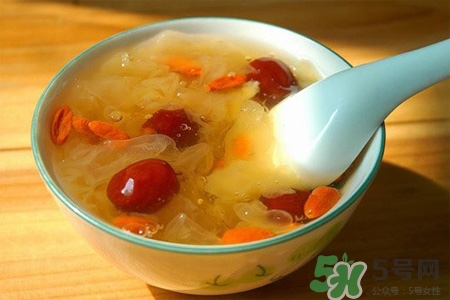 銀耳紅棗湯要燉多久？銀耳紅棗湯要煮多長(zhǎng)時(shí)間？