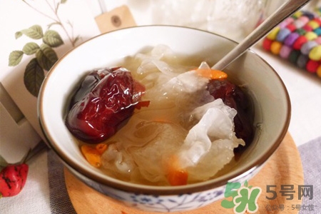 小孩能吃銀耳紅棗湯嗎？寶寶可以喝銀耳紅棗湯嗎？