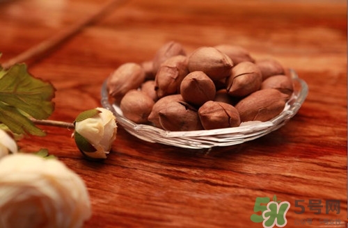 碧根果受潮了還能吃嗎?碧根果受潮了怎么處理 碧根果受潮了還能吃嗎?碧根果受潮了怎么處理