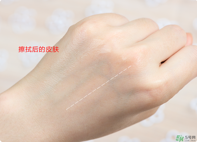 伊詩露櫻桃爽膚水怎么樣？esthe dew櫻桃水好用嗎？