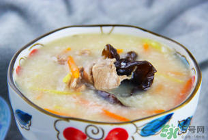 吃完鴨肉可以喝牛奶嗎？鴨肉和牛奶能一起吃嗎？