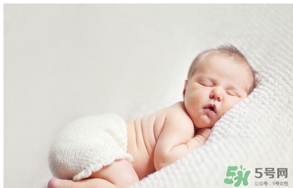 冬季出生的寶寶要準(zhǔn)備些什么？冬季出生的寶寶需要什么？