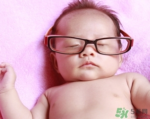 冬季出生的寶寶要準(zhǔn)備些什么？冬季出生的寶寶需要什么？