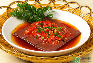 吃豬血為什么拉黑便？吃豬血拉黑便是排毒嗎？