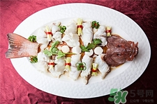 石斑魚的營養(yǎng)價值 石斑魚的功效與作用 石斑魚的營養(yǎng)價值 石斑魚的功效與作用