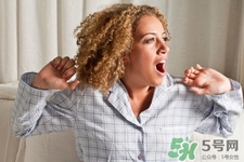 打哈欠多是什么病？打哈欠是什么病的前兆？