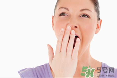 打哈欠會中風(fēng)嗎？老人經(jīng)常打哈欠要警惕中風(fēng)