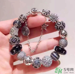 潘多拉的手鐲怎么打開？潘多拉的手鐲怎么帶？