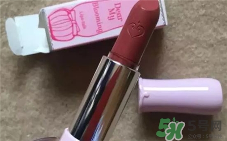 黃皮適合豆沙色嗎?豆沙色適合黃皮膚嗎? 黃皮適合豆沙色嗎?豆沙色適合黃皮膚嗎?