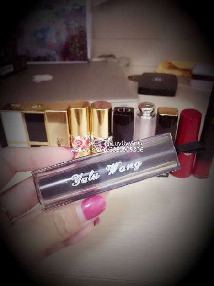 紀(jì)梵希刻字口紅多少錢？紀(jì)梵希口紅怎么刻字？