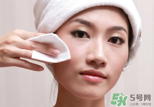 潤膚露可以卸妝嗎？潤膚露怎么卸妝？