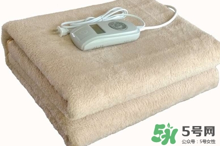 睡電熱毯會(huì)上火嗎？睡電熱毯上火怎么辦？