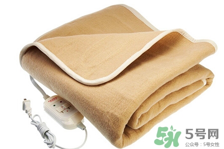 睡電熱毯上火流鼻血怎么回事？睡電熱毯上火流鼻血怎么辦？