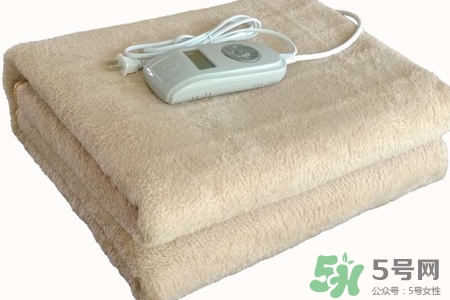 睡電熱毯對身體好嗎？睡電熱毯的好處和壞處
