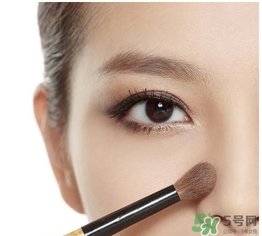 高光棒和高光粉哪個好用？高光棒和高光粉的區(qū)別