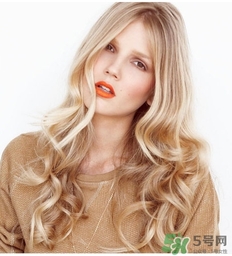 南瓜色口紅適合什么人？南瓜色口紅適合什么膚色？