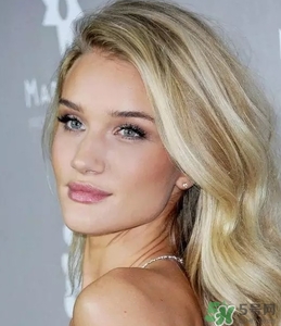 吃土色口紅適合什么膚色？吃土色口紅妝容